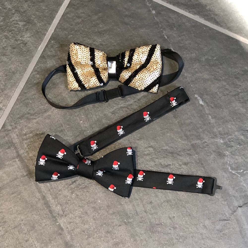 Two Adjustable Bow Ties